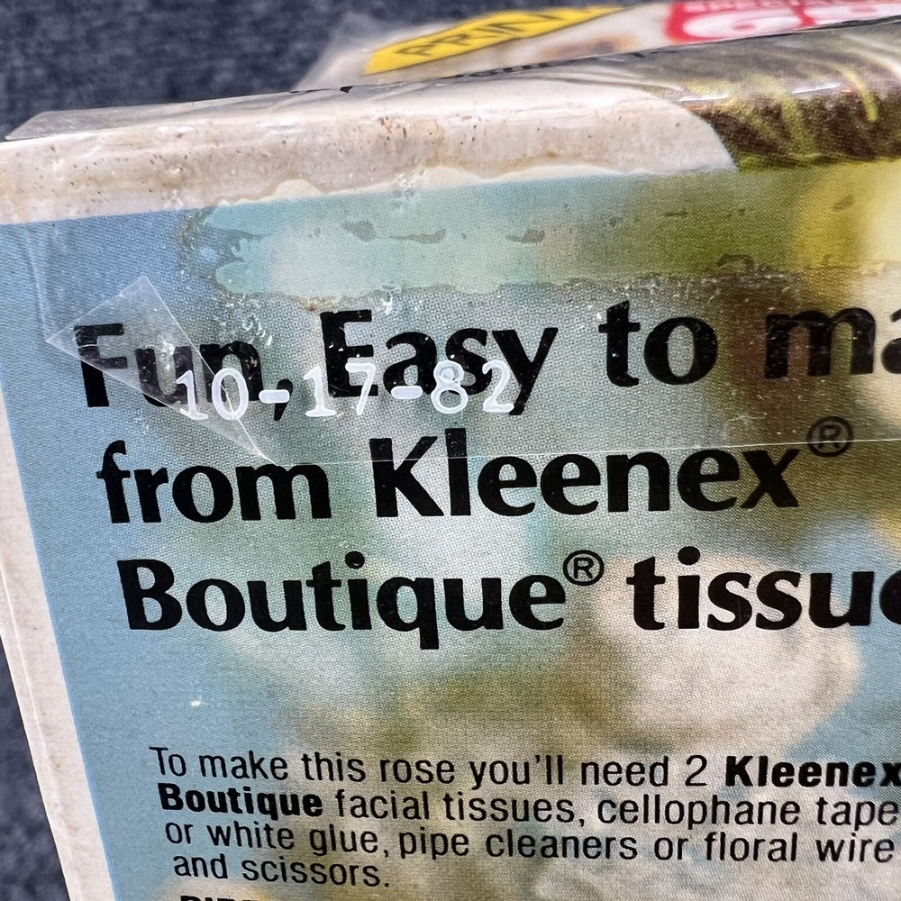 VTG 1976 -1982 Kleenex Boutique Prints Tissues Yellow Gold Floral Box 125 2-Ply - Picture 9 of 10